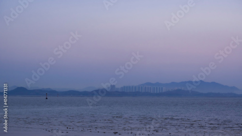 The mountains beyond the sea are like mountains