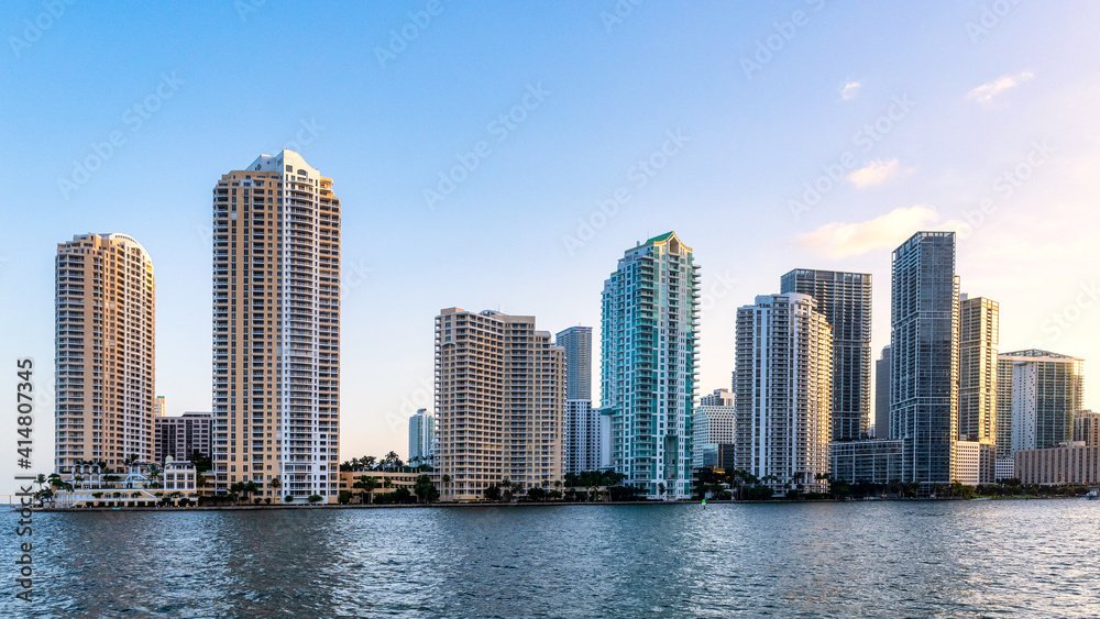 Obraz premium Urban skyline of Miami city seen from the Biscayne Bay, Florida, USA