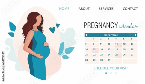 Pregnant woman and calendar. Notes the intake of vitamins.