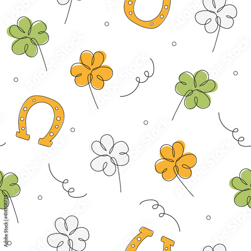 Seamless St.Patrick day background. Seamless minimalistic pattern with clover and horseshoe on white background