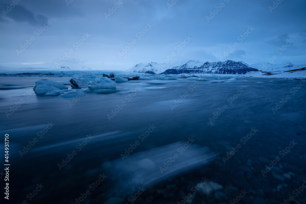 Obraz premium Jökulsárlón glacier lagoon, Iceland, North Atlantic Ocean