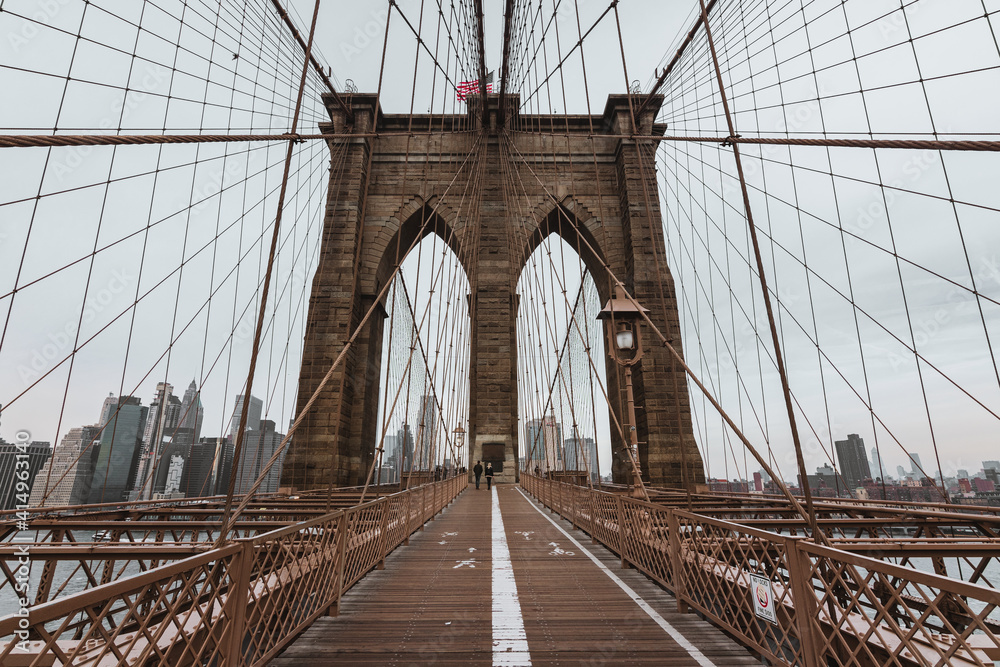 Fototapeta premium Puente de Brooklyn gran angular