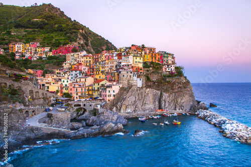 Fototapeta Naklejka Na Ścianę i Meble -  Picturesque coastal village of Manarola, Cinque Terre, Italy. 