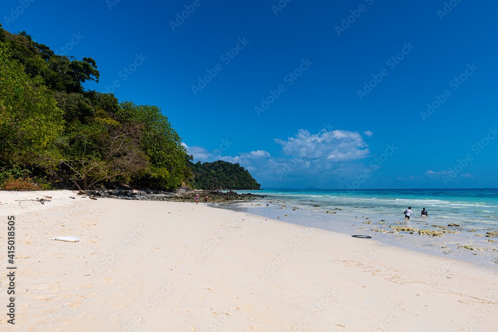 White sand beach and turquoise water, Koh Rok, Mu Ko Lanta National Park, Thailand White sand beach and turquoise water, Koh Rok, Mu Ko Lanta National Park, Thailand