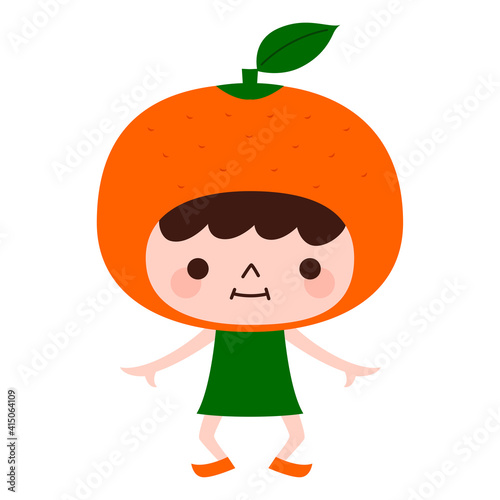 ミカンのキャラクター。果物の蜜柑の被り物をした男の子。