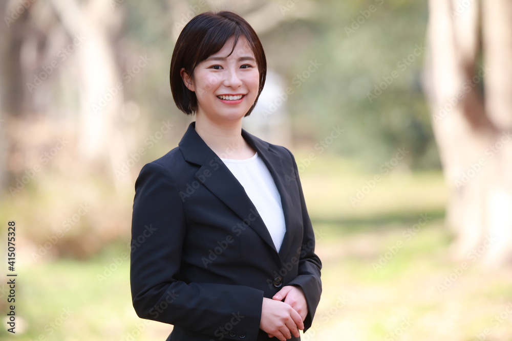 女性社員イメージ 女性社員イメージ