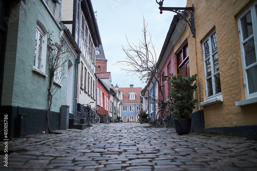 Fototapeta Naklejka Na Ścianę i Meble -  small old street road in denmark with houses
