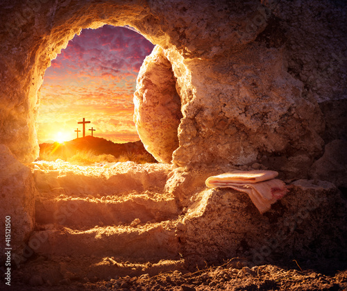 Fotografia, Obraz Empty Tomb With Crucifixion At Sunrise - Resurrection Concept