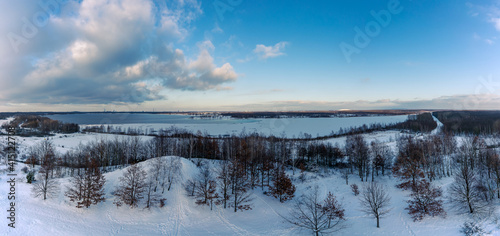 View at the Cospudener Lake in Leipzig in Winter © DZiegler
