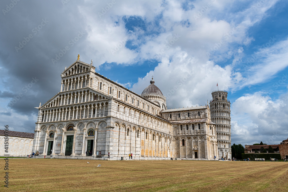 Piazza del Duomo with Cathedral and Leaning Tower, Pisa, Tuscany Piazza del Duomo with Cathedral and Leaning Tower, Pisa, Tuscany