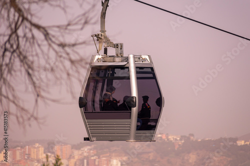Barcelona cable cars in operation © Gabriel Roveda