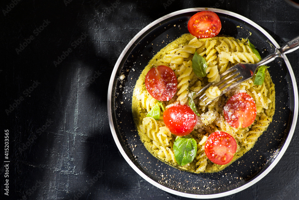 fusilli pasta with tomatoes and basil fusilli pasta with tomatoes and basil