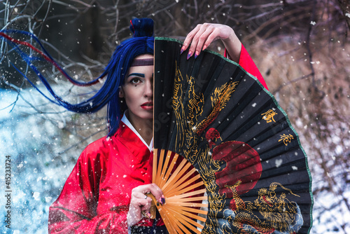Foto Cosplay geisha in red kimono in anime style