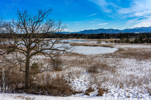 Winterurlaub in Bayern: Die Osterseen bei Seeshaupt mit Alpenblick im Blauen Land photo