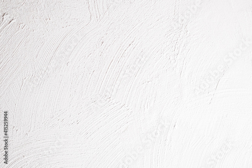 Innenraumdesign: weißer, strukturierter Wandputz