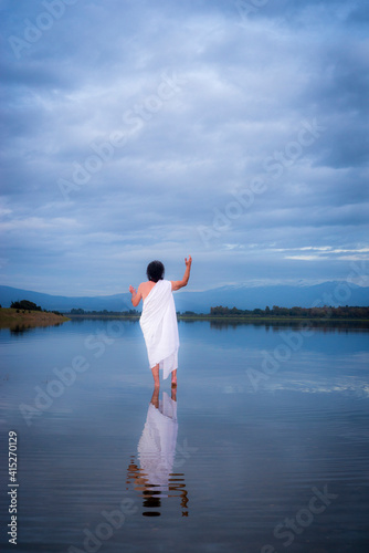 Photos Jesus Christ walking on the waters