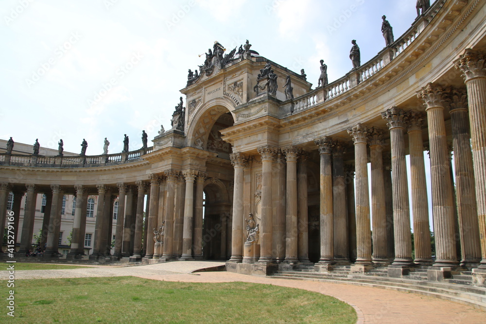 Obraz premium archway with columns 