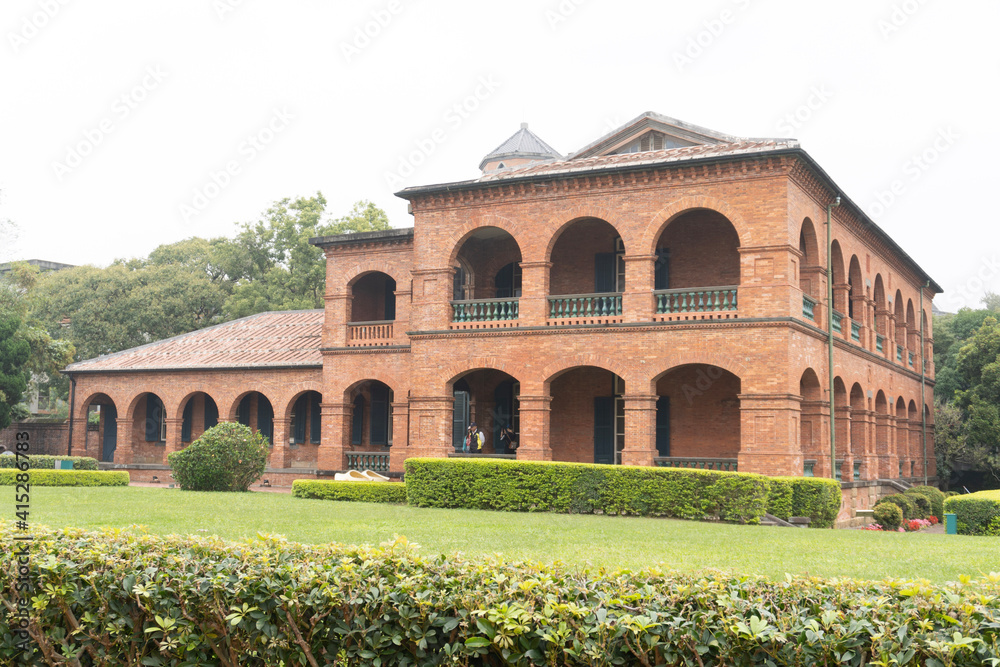 Fototapeta premium building in the park