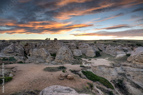 Foto hoodoos at sunset, Writing-on-Stone Provincial Park, Alberta