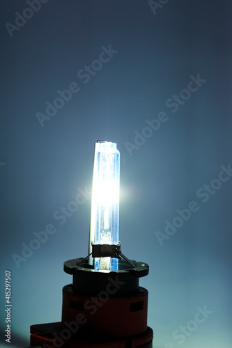 Fotografie HID Xenon Bulbs for Automotive Use 12V