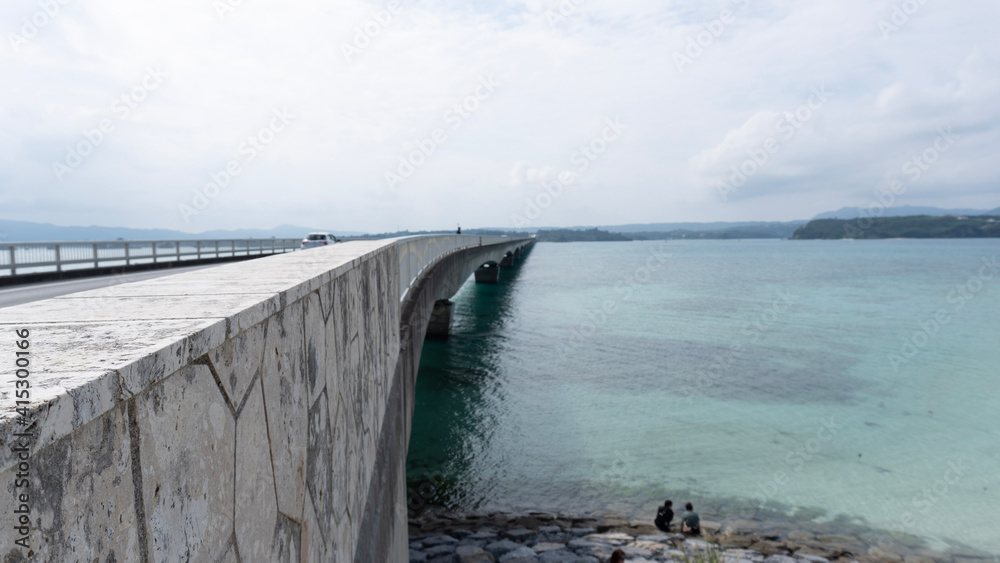 Obraz premium bridge over the sea