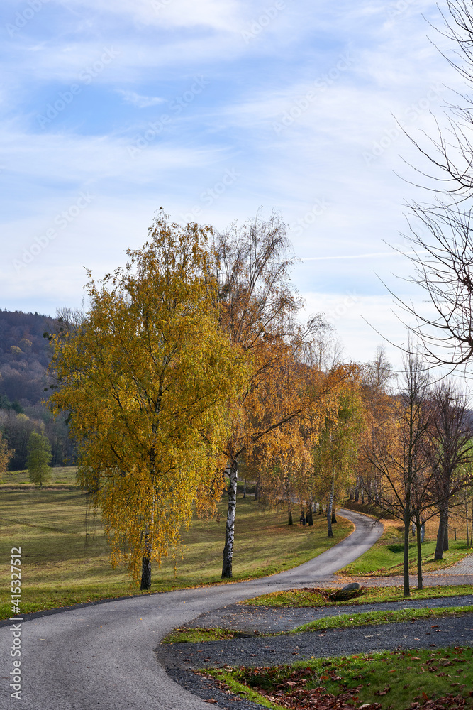 Naklejka premium Landschaft im Naturpark Haßberge bei Königsberg in Bayern, Landkreis Haßfurt, Unterfranken, Bayern, Deutschland