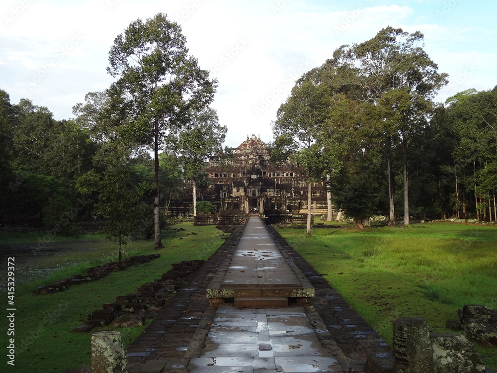Baphuon temple at Angkor Thom, Bayon, Khmer architecture in Siem Reap, Cambodia, Asia, UNESCO World Heritage Baphuon temple at Angkor Thom, Bayon, Khmer architecture in Siem Reap, Cambodia, Asia, UNESCO World Heritage