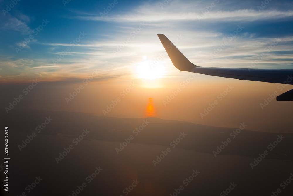 비행기 창 밖 모습 / Out of the airplane window 비행기 창 밖 모습 / Out of the airplane window