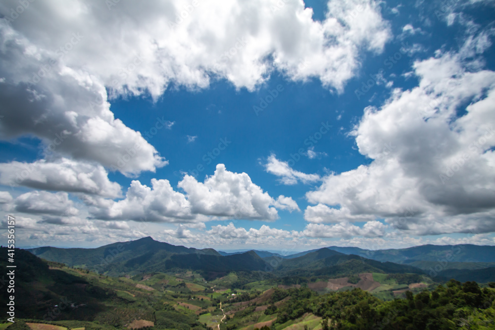 Beautiful mountain views against the sky with beautiful clouds.