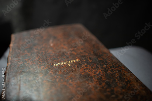 Carta da parati 17th century book in original binding