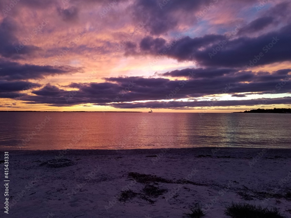 Fototapeta premium Sunset on Lake Erie