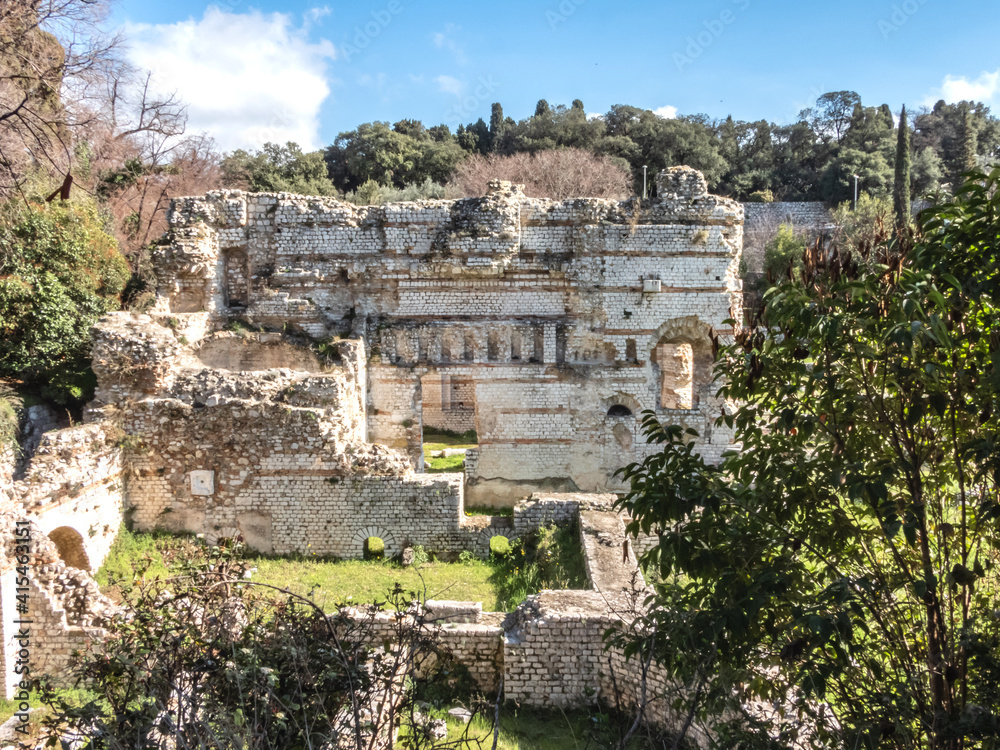Fototapeta premium Ruines des thermes romaines de Cimiez à Nice