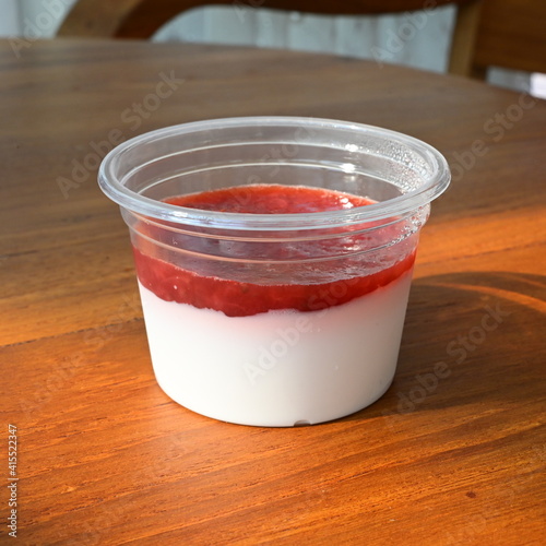 strawberry panacotta take away cup small portion