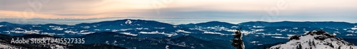 Panorama vom Großen Arber im Wintern über den Bayrischen Wald in die Alpen Teil 2