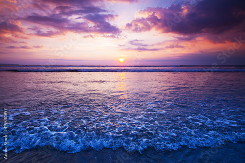 Fototapeta Naklejka Na Ścianę i Meble -  Sunset over sea on Bali