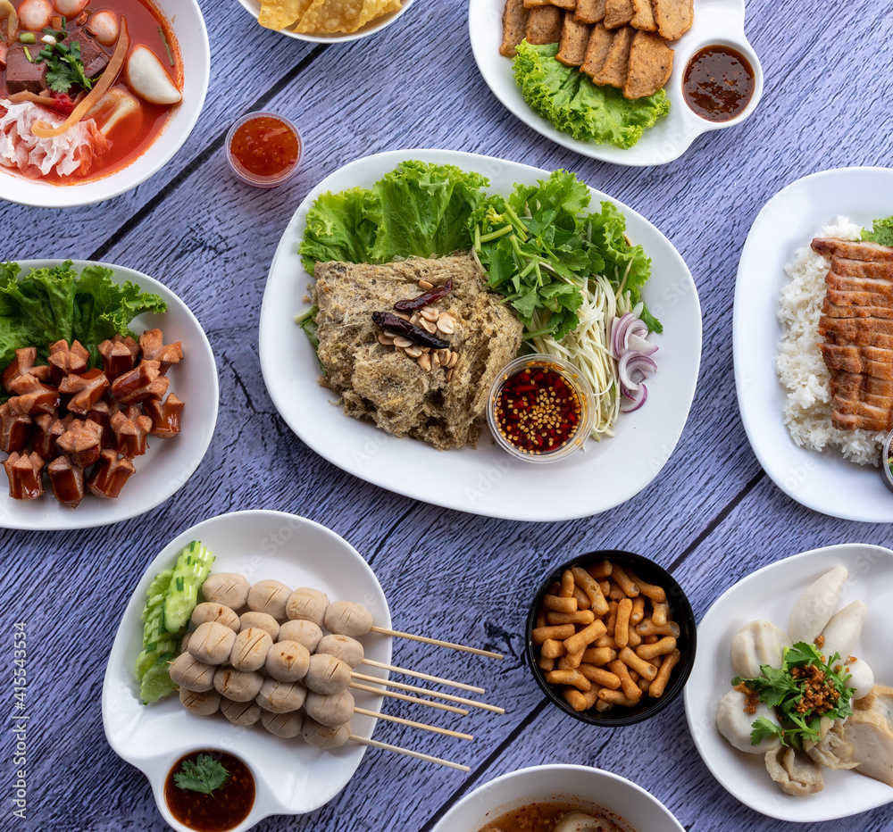 Mixed Thai Food Sets and Dishes Mixed Thai Food Sets and Dishes