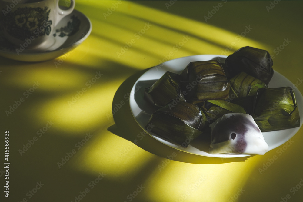 Kue kochi or koci (also known as passover cake in English) is a Maritime Southeast Asian