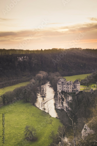 Château de Walzin en Wallonie photo