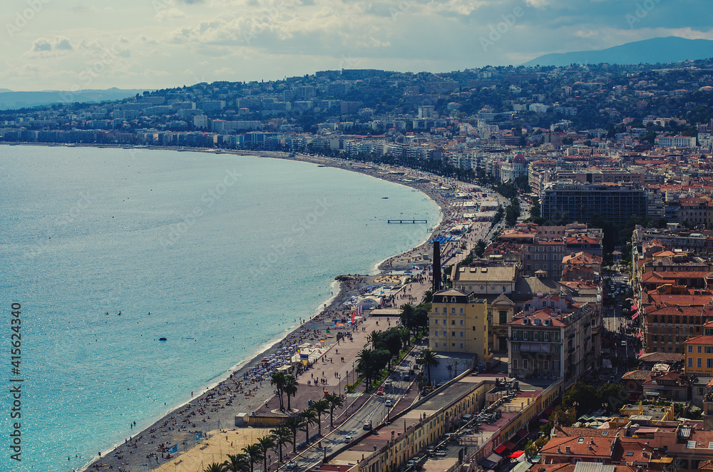 Fototapeta premium The city and beach of Nice, France