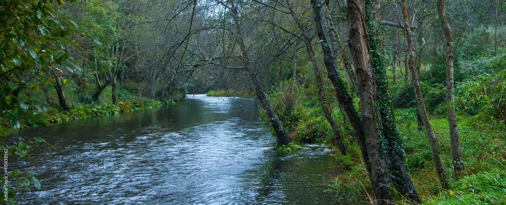 Río Eo, San Tirso de Abres, Asturias Río Eo, San Tirso de Abres, Asturias
