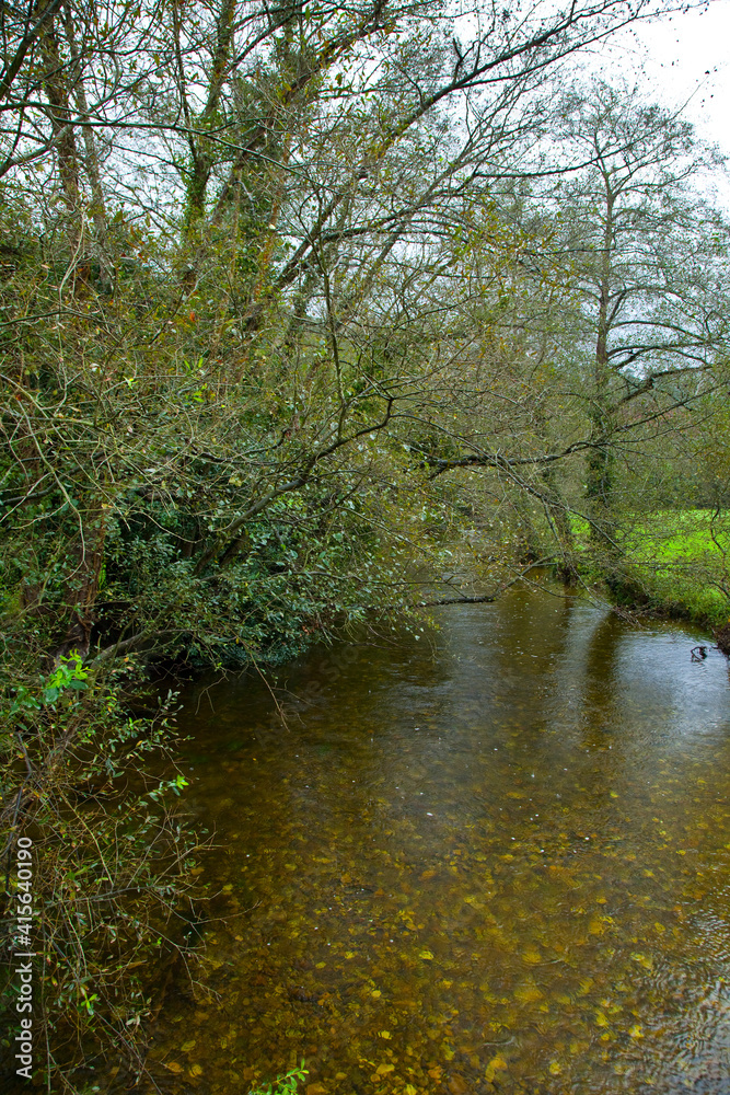 Río Negro, Pueblo La Capitana, Luarca, Asturias Río Negro, Pueblo La Capitana, Luarca, Asturias