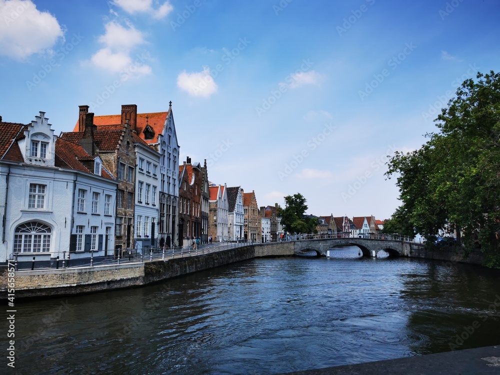 Naklejka premium Brujas