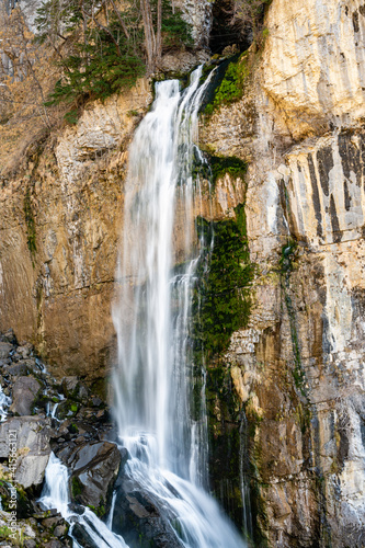 Cascadas de Walensee Alpes Suizos