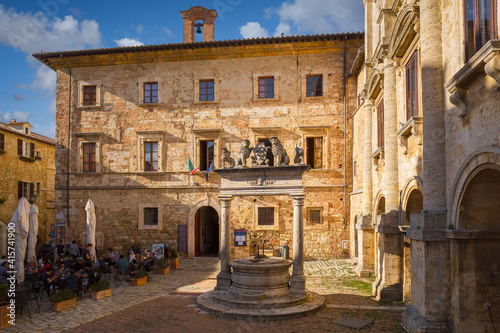 Obraz na plátne Piazza Grande, Montepulciano, Italy