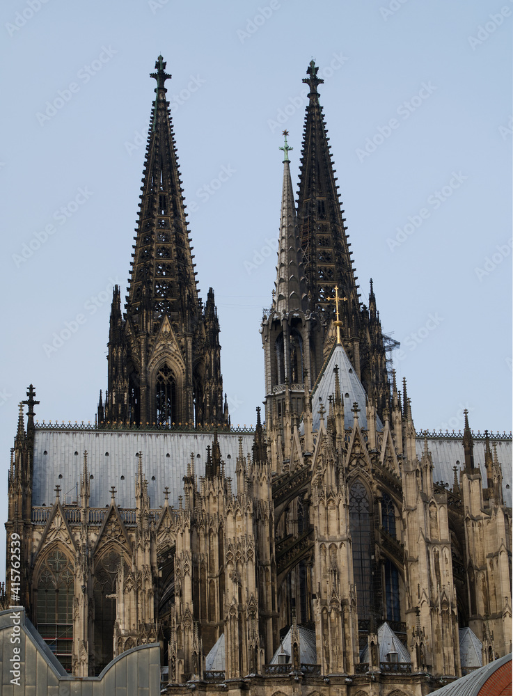 Hohe domkirche sankt petrus zu Köln.