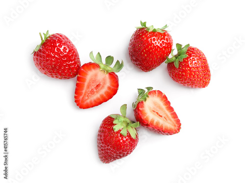 Leinwand Poster Delicious fresh red strawberries on white background, top view