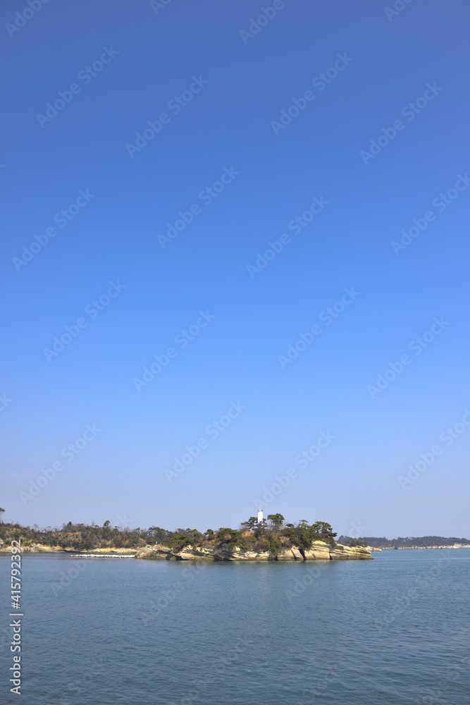 宮城　松島湾の小さな港からの風景