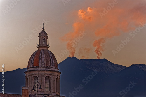 Cupola della cattedrale della città di Riposto ed Etna  photo