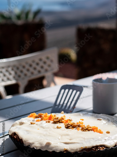 vegan cake for outdoors tea time 