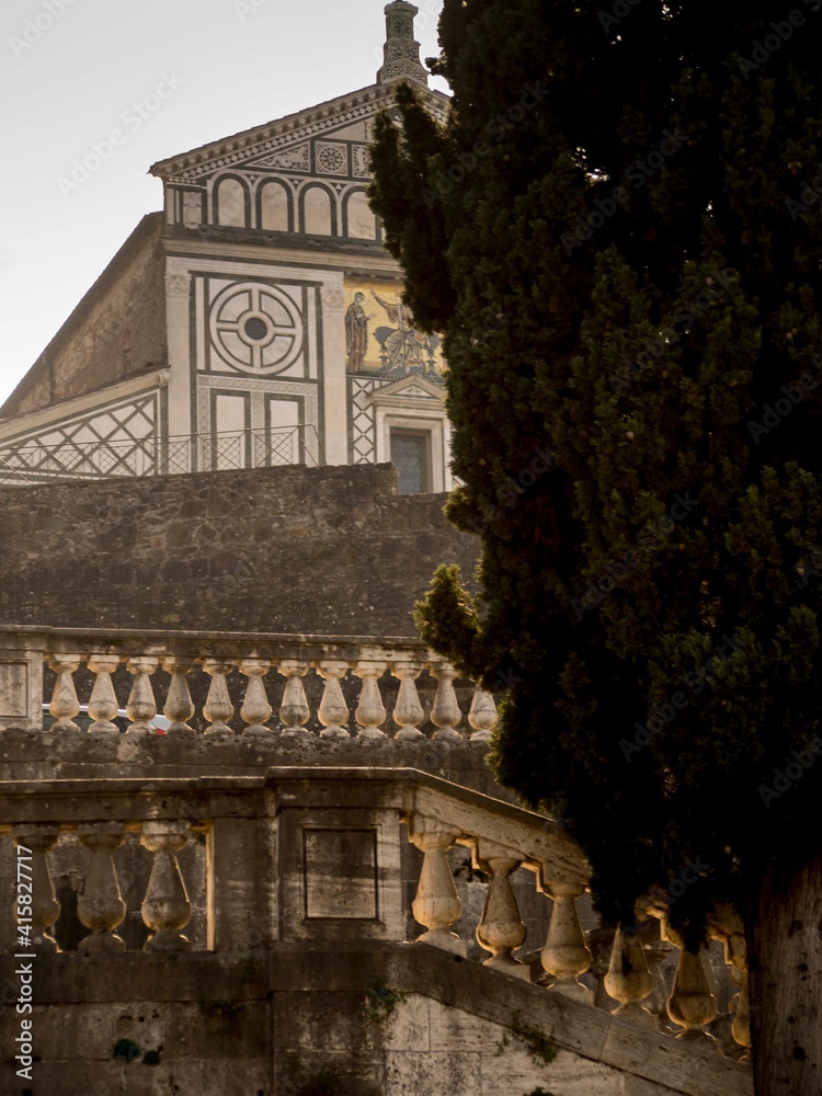 Italia, Toscana, Firenze, la chiesa millenaria di San Miniato al Monte.